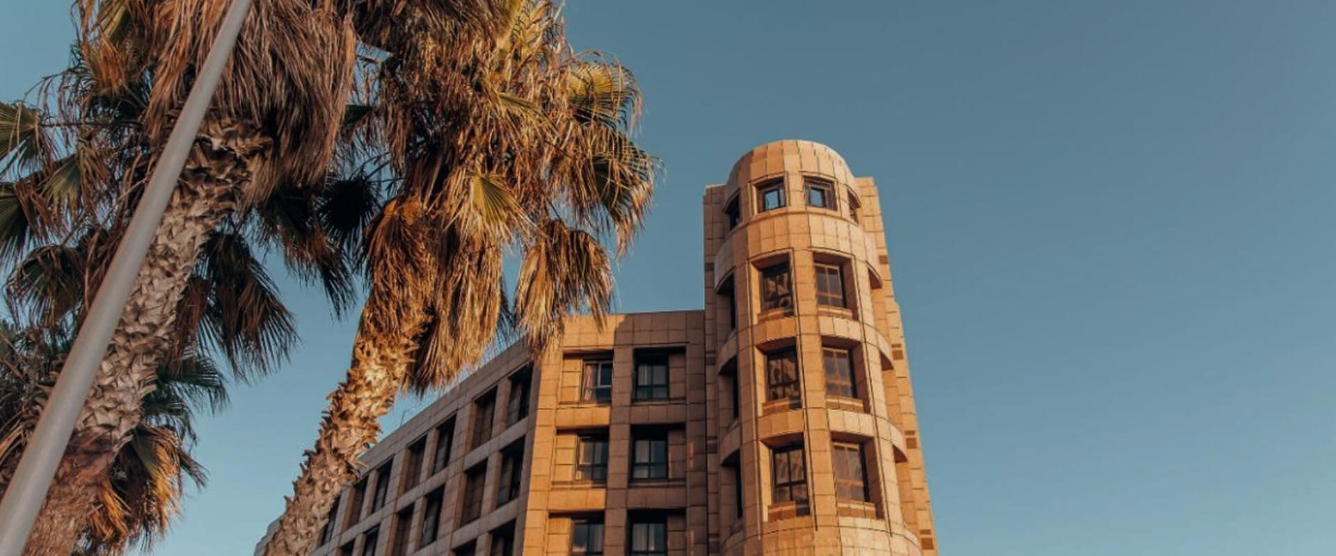 7EVEN Tel Aviv Beach Hotel - Hotel's building